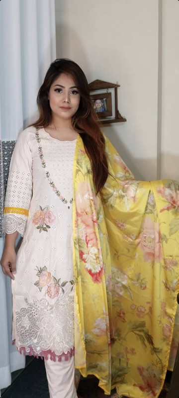 পাকিস্তানি আগানুর স্টিচ্ টু পিস্