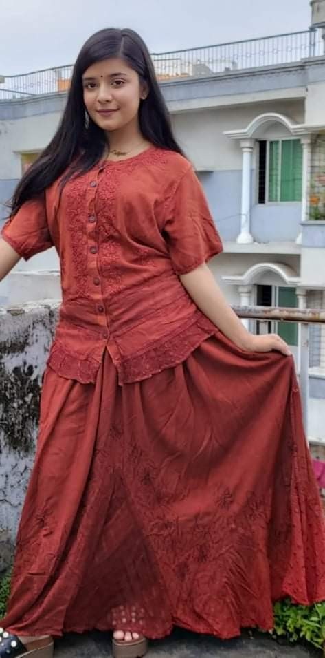 Stylish Embroidered Cotton Tops with Skirt